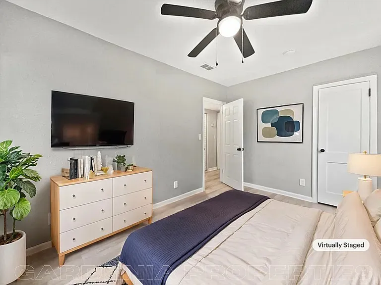 3336 Myra St — Photo 10