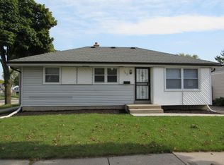 5876 N 81st St, Milwaukee, WI 53218