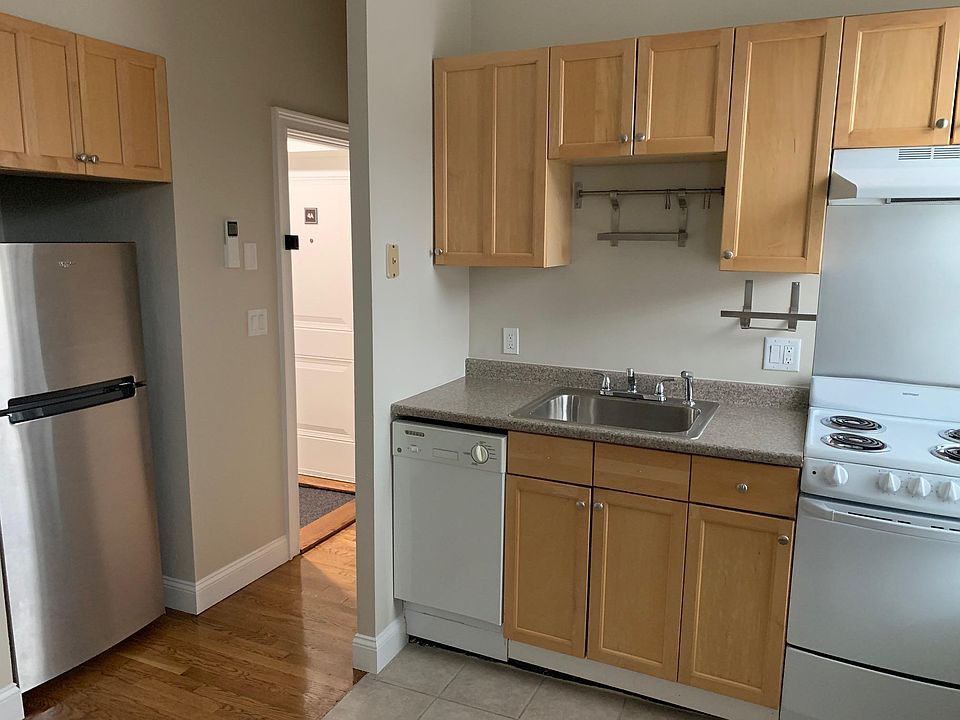 2nd image of 537 Columbus Ave #52