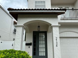 2124 University Dr, Orlando, FL 32804