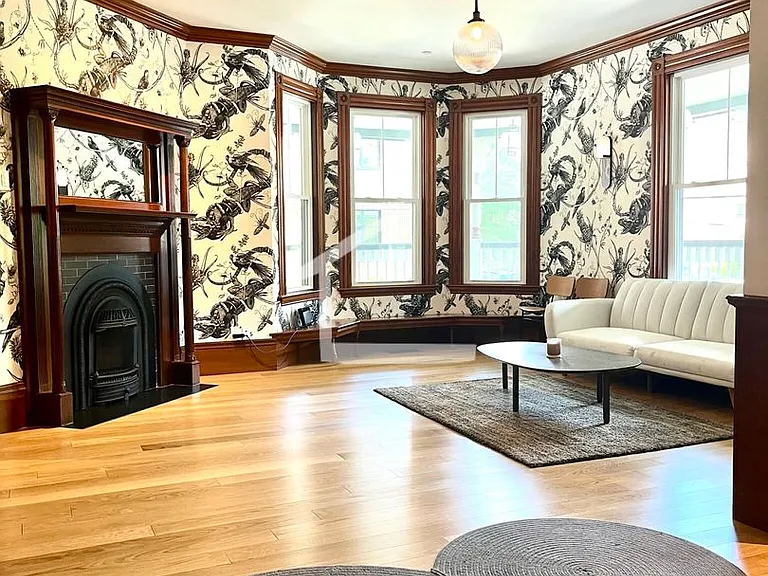 81 Gardner St #D2 — Photo 16