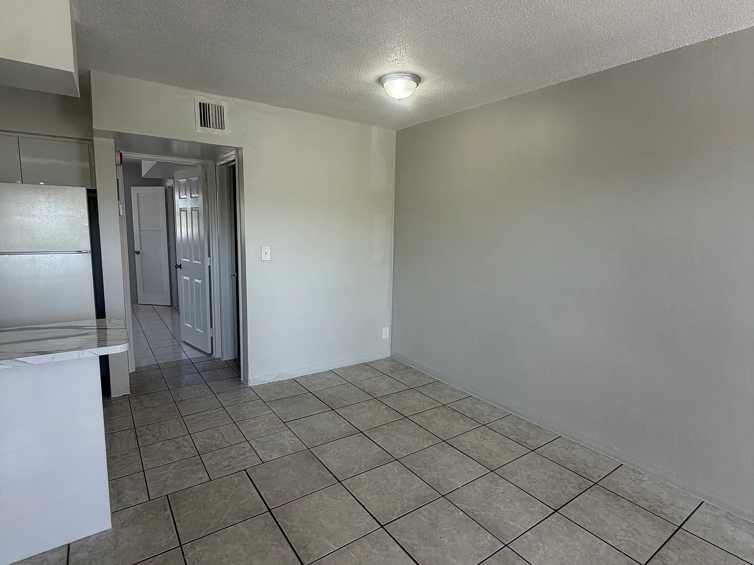 1 bed, 750 sqft, $1,500 — Photo 4