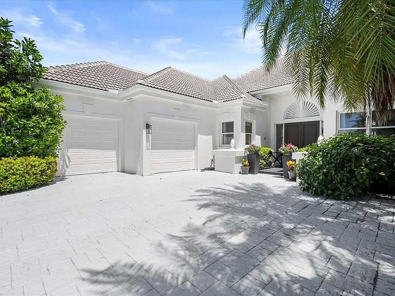 2313 Golf Brook Dr — Photo 40