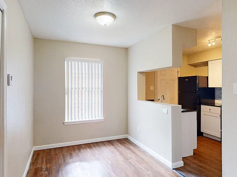 Azure Place Apartments — Photo 38
