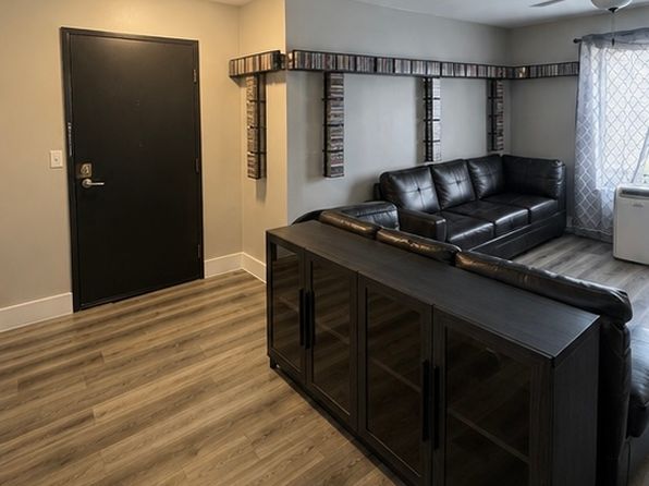 4932 S Packard Ave APT 10