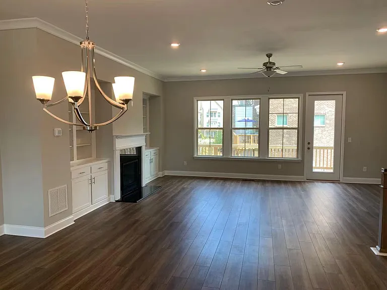 4985 Shay Town Ln — Photo 4