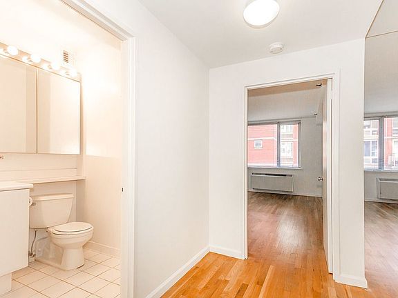 5th image of 160 W 22nd St APT 704