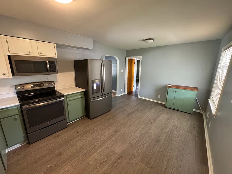 4415 Mann Ave — Photo 9