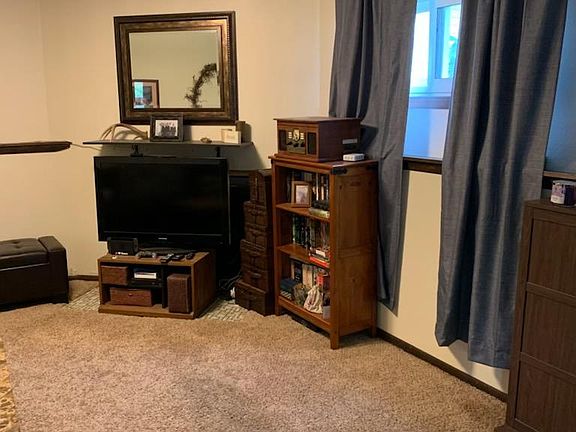 5th image of 636-638 Garnet Dr