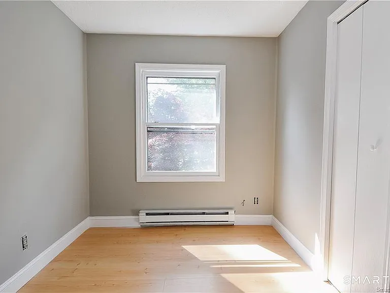 8 Circle Dr — Photo 8