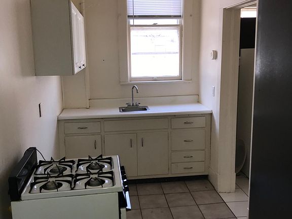 2nd image of 209 Center Ave APT 2