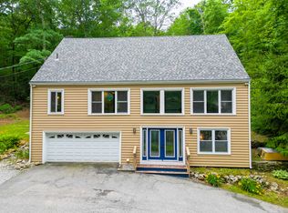 13 Pinelock Dr, Gales Ferry, CT 06335