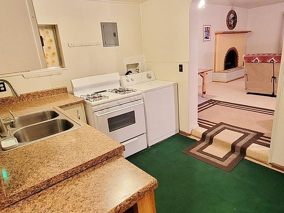 5th image of 129 Rio Grande St