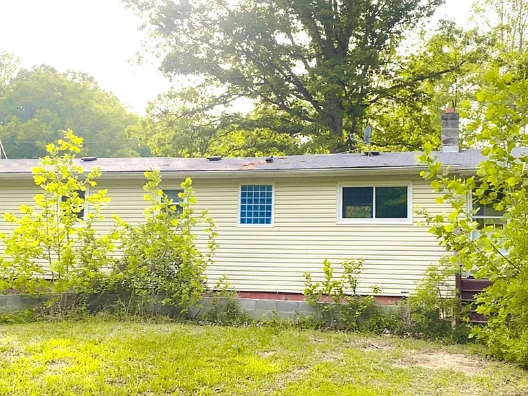 780 Roundabout Rd — Photo 22