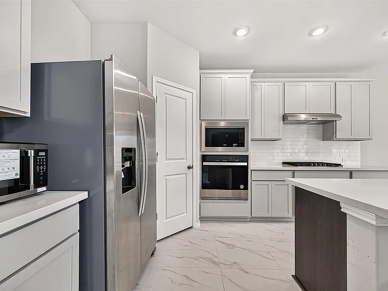 410 Mercury Sky Rd — Photo 25