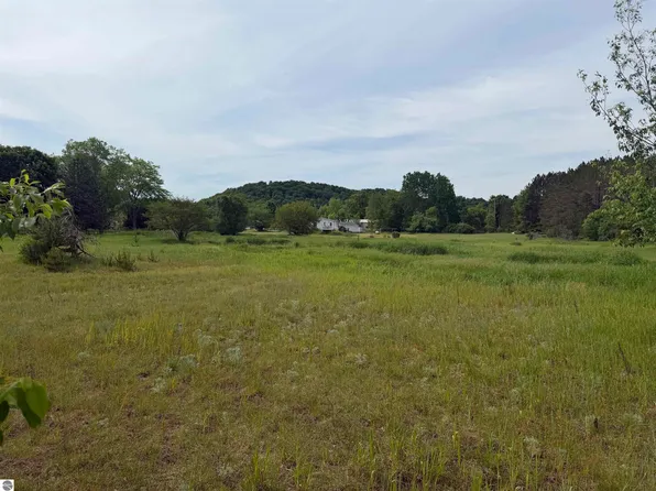 0 Pearl St, Thompsonville, MI 49683