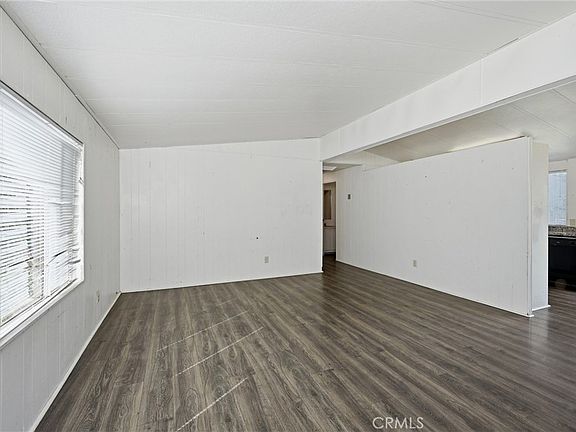 5th image of 3795 Spring Valley Rd