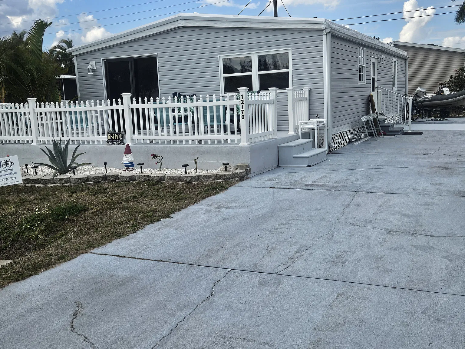 12170 Palm Dr — Photo 2