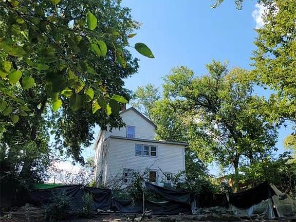 2nd image of 694 Miller Ave