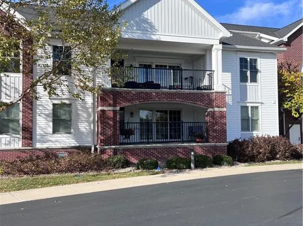 3040 Byrnwyck #206, Maumee, OH 43537