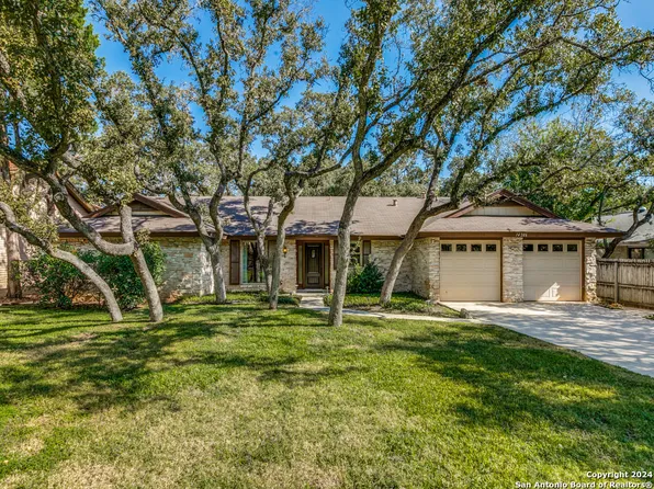 14206 Golden Woods, San Antonio, TX 78249