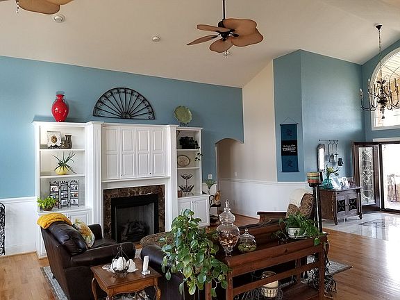 4th image of 3734 Cornwell Dr