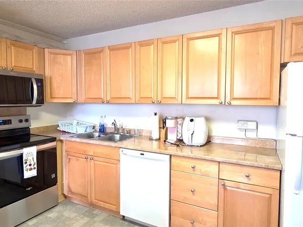 2240 Kuhio Ave APT 1006, Honolulu, HI 96815