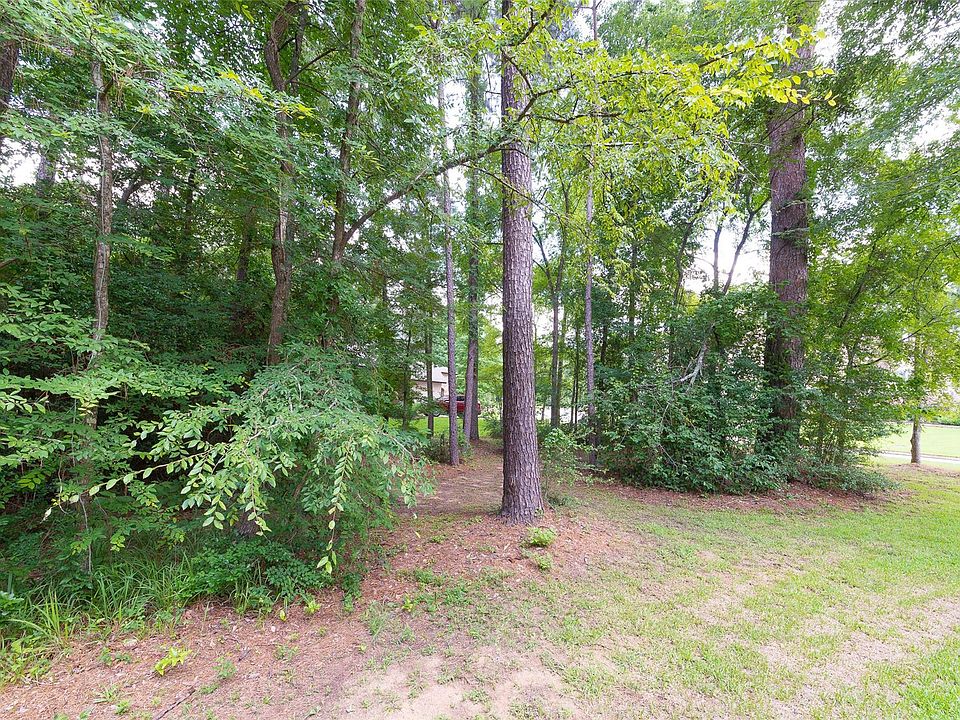 1st image of 121 Pine Branch Dr