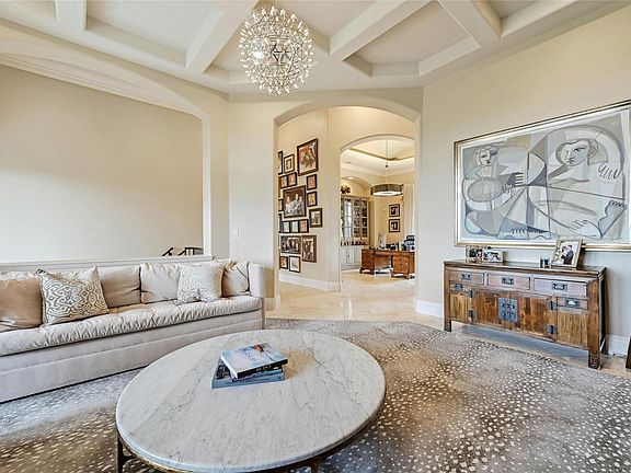 4th image of 2004 Canonero Dr