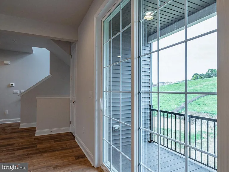 1367 Station House Ln — Photo 11