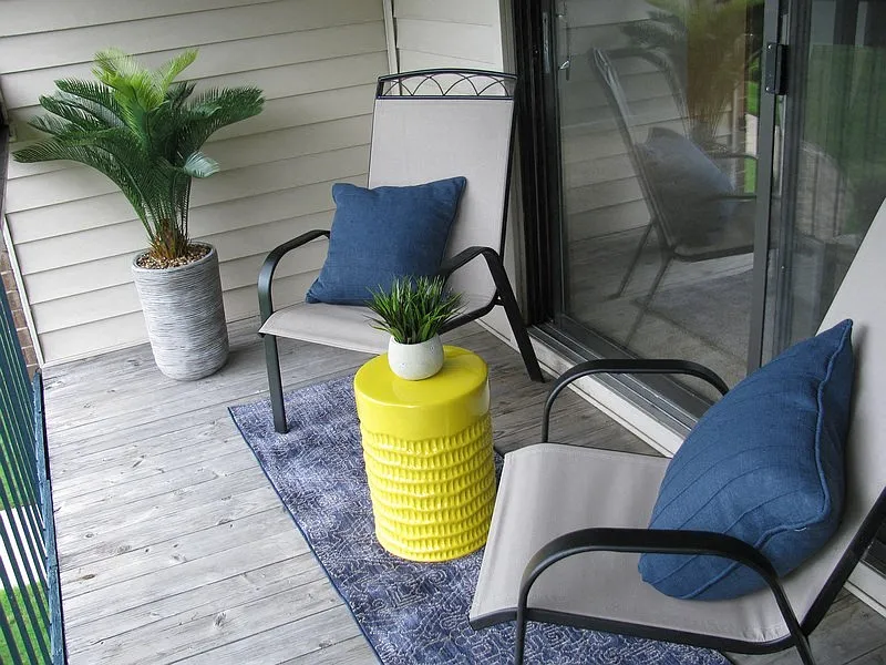 Waterside Apartments — Photo 2