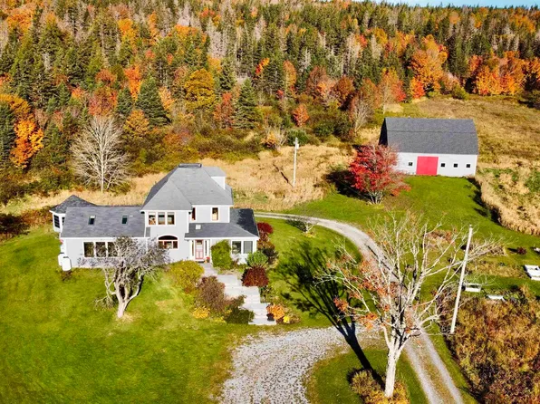 450 Hillsdale Rd, Cape Breton, NS B1K 1W7