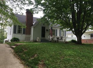 1915 Lovers Ln, Saint Joseph, MO 64505