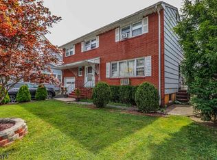 21 Summit Rd, Elizabeth, NJ 07208