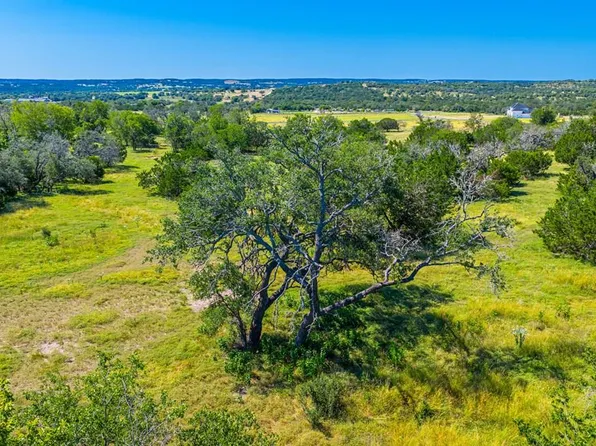 12 The Views Blvd, Fredericksburg, TX 78624