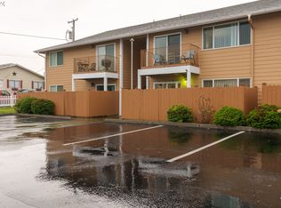 320 Necanicum Dr APT 3, Seaside, OR 97138