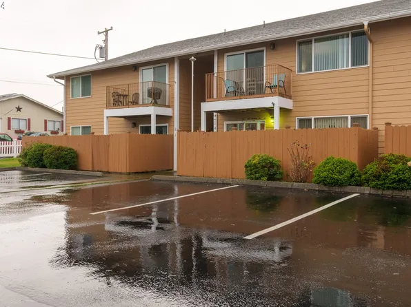 320 Necanicum Dr APT 3, Seaside, OR 97138