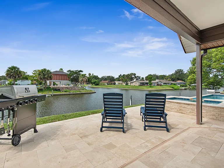 10 Castle Ct — Photo 5
