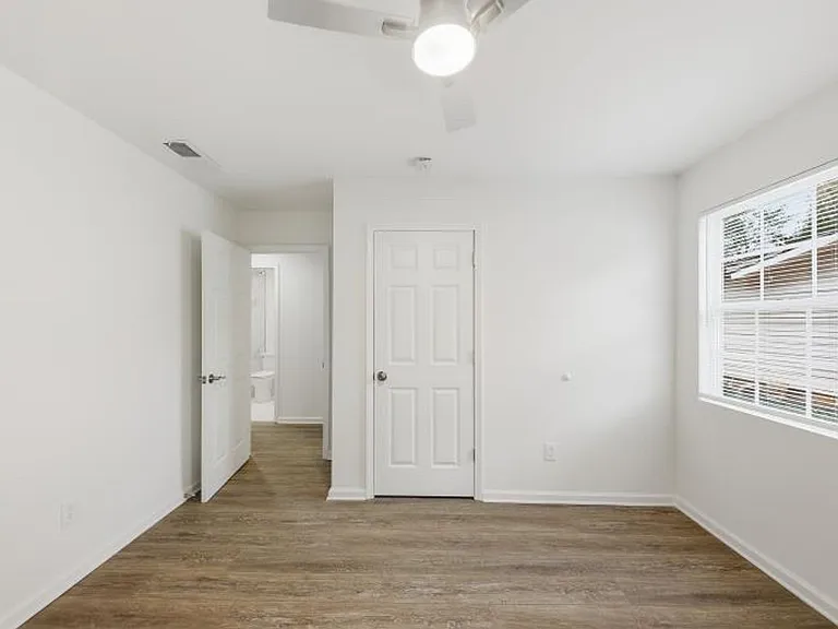 375 Lincoln St SW — Photo 14