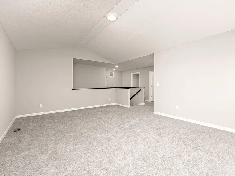 6823 Dulles Dr — Photo 30