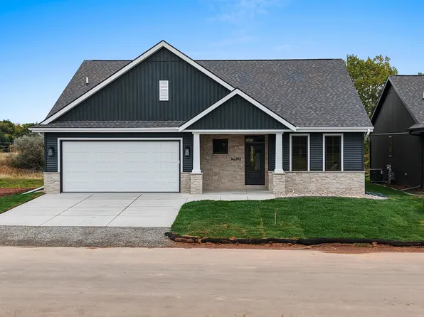 393 Farmhouse Ln, Combined Locks, WI 54113