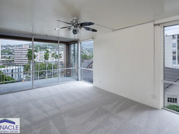 1617 Keeaumoku St APT 704, Honolulu, HI 96822
