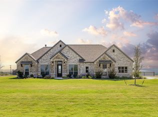 209 Oak Meadow Ln, Weatherford, TX 76085