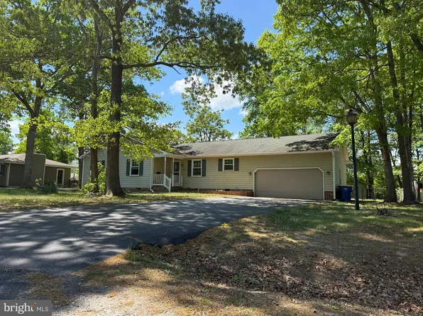 10800 Woodland Dr, Fredericksburg, VA 22407