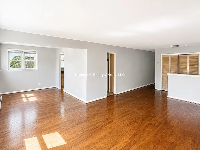 8644 Skokie Blvd #302A — Photo 8
