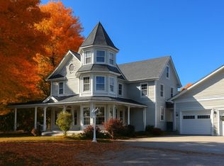 25 Prinyers Cove Cres, Prince Edward County, ON K0K 2T0