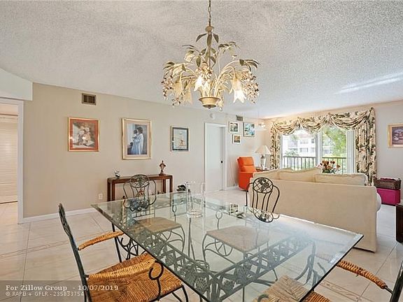 4th image of 291 S Hollybrook Dr APT 205