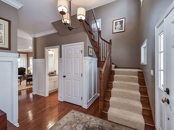 3rd image of 39W147 Herrington Blvd