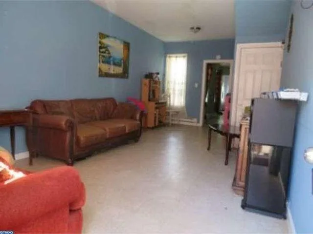 523 Cedar St — Photo 9