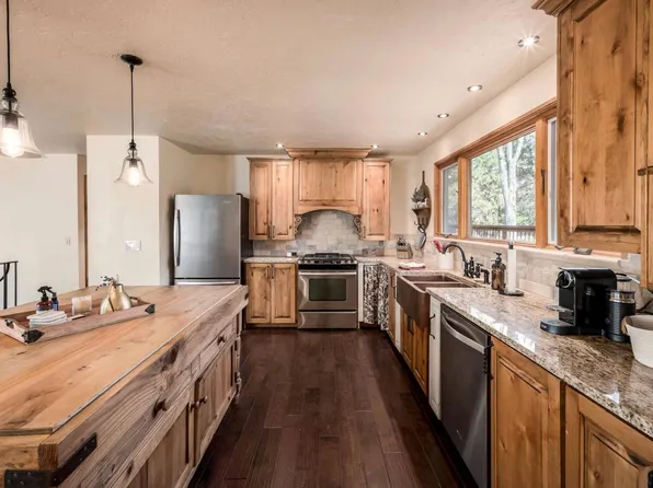 (undisclosed Address), Cottonwood Heights, UT 84121